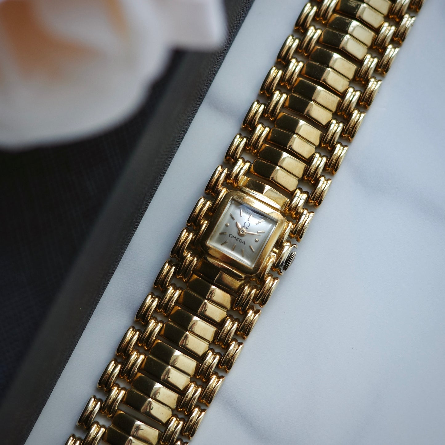 18K Omega Ladies Integrated Bracelet Watch
