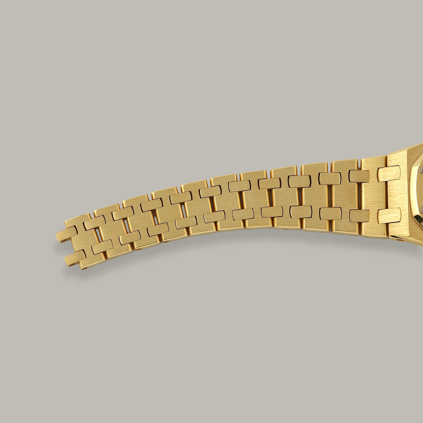 18K Audemars Piguet Ladies Mini Royal Oak 26mm Watch