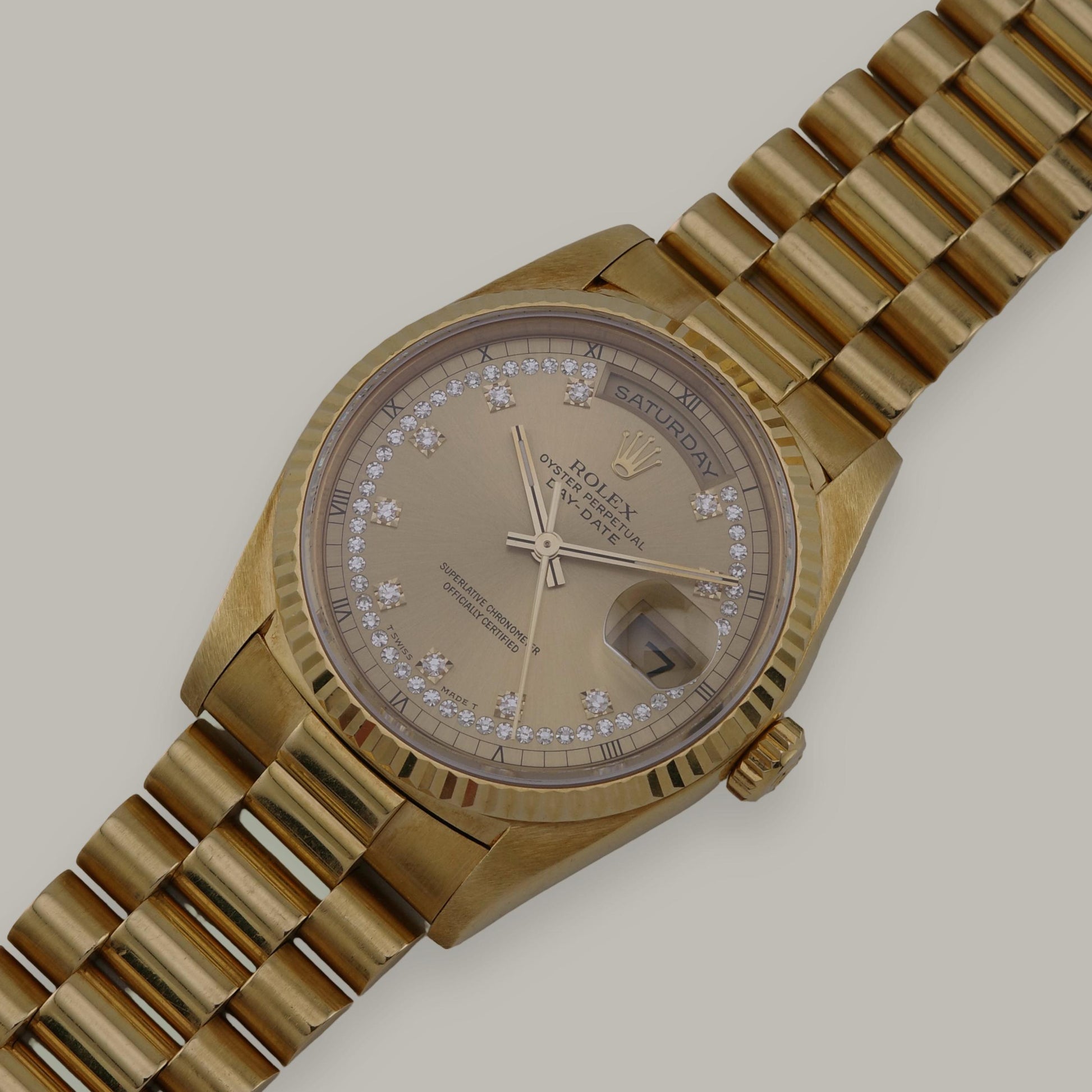 18K 1991 Rolex Day-Date 18238 36mm Diamond String Dial Watch