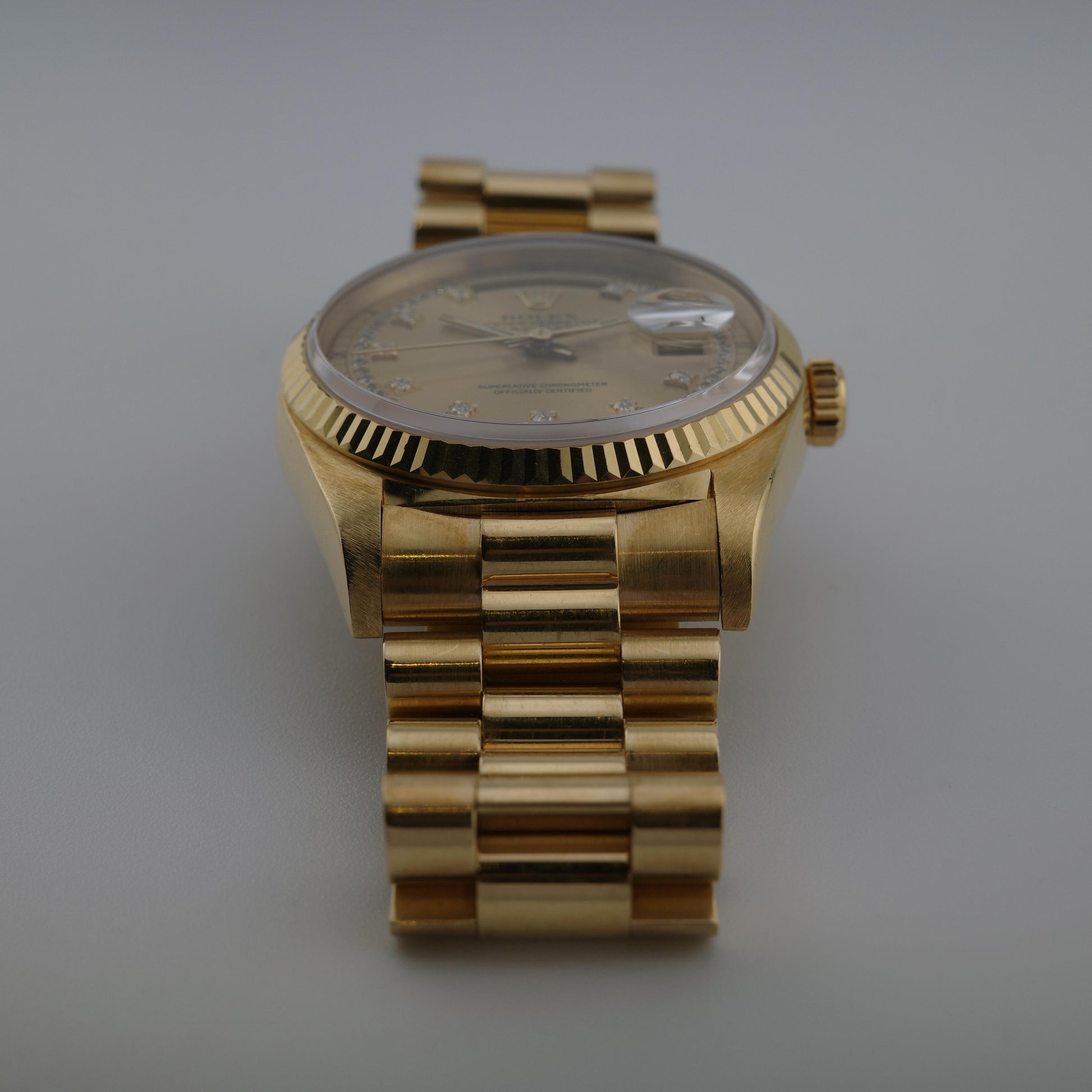 18K 1991 Rolex Day-Date 18238 36mm Diamond String Dial Watch
