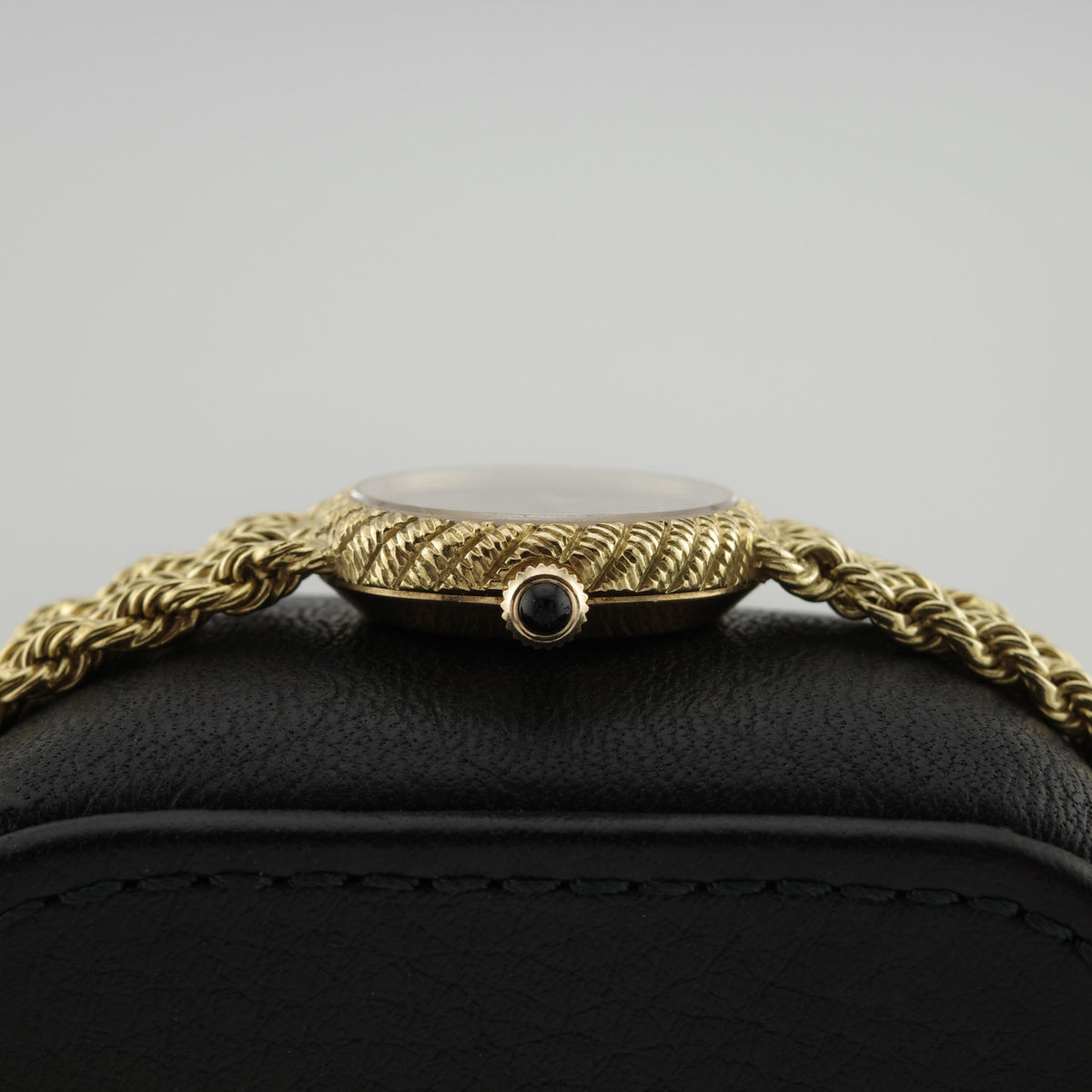 18K Baume & Mercier 38244 Linen Dial Rope Watch