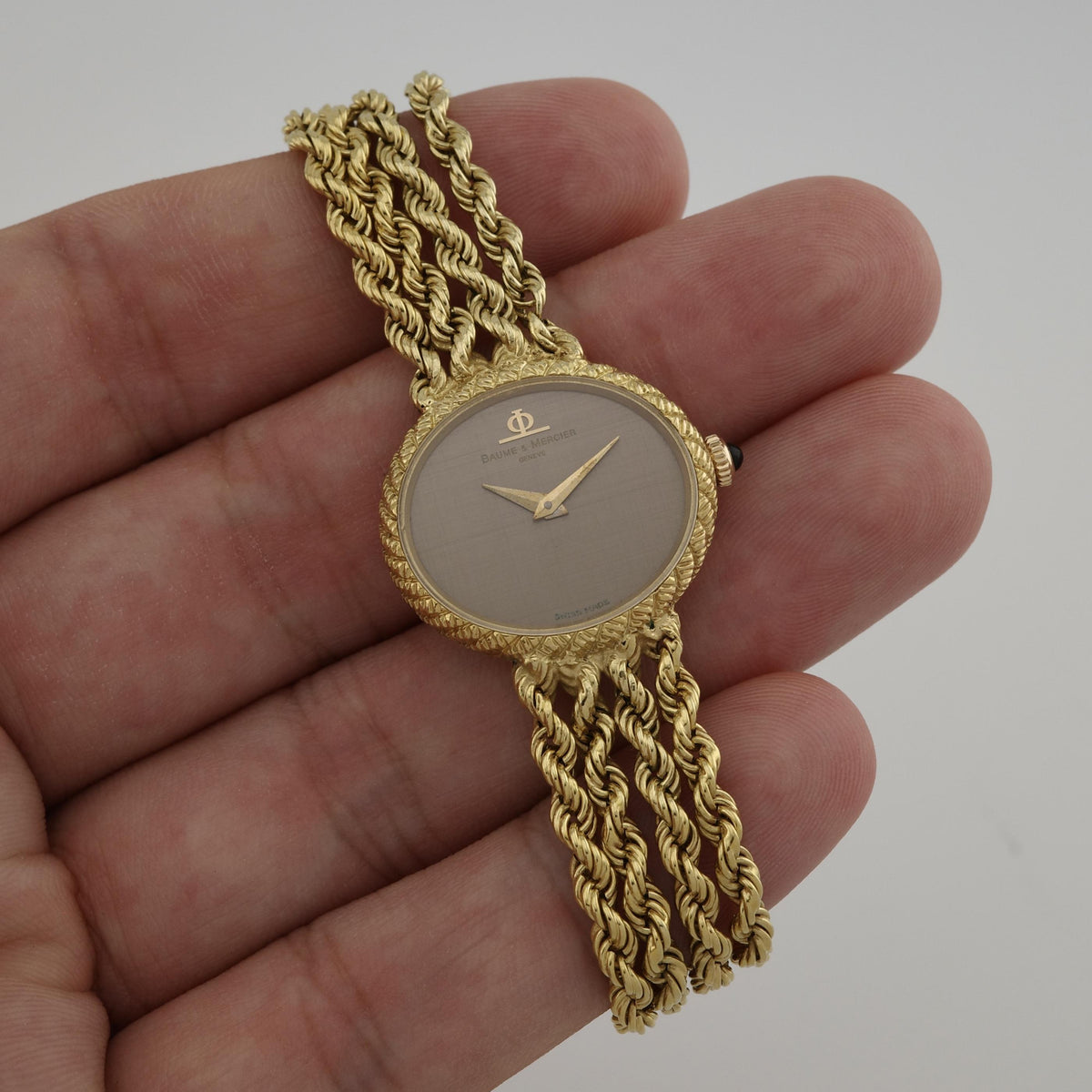 18K Baume & Mercier 38244 Linen Dial Rope Watch
