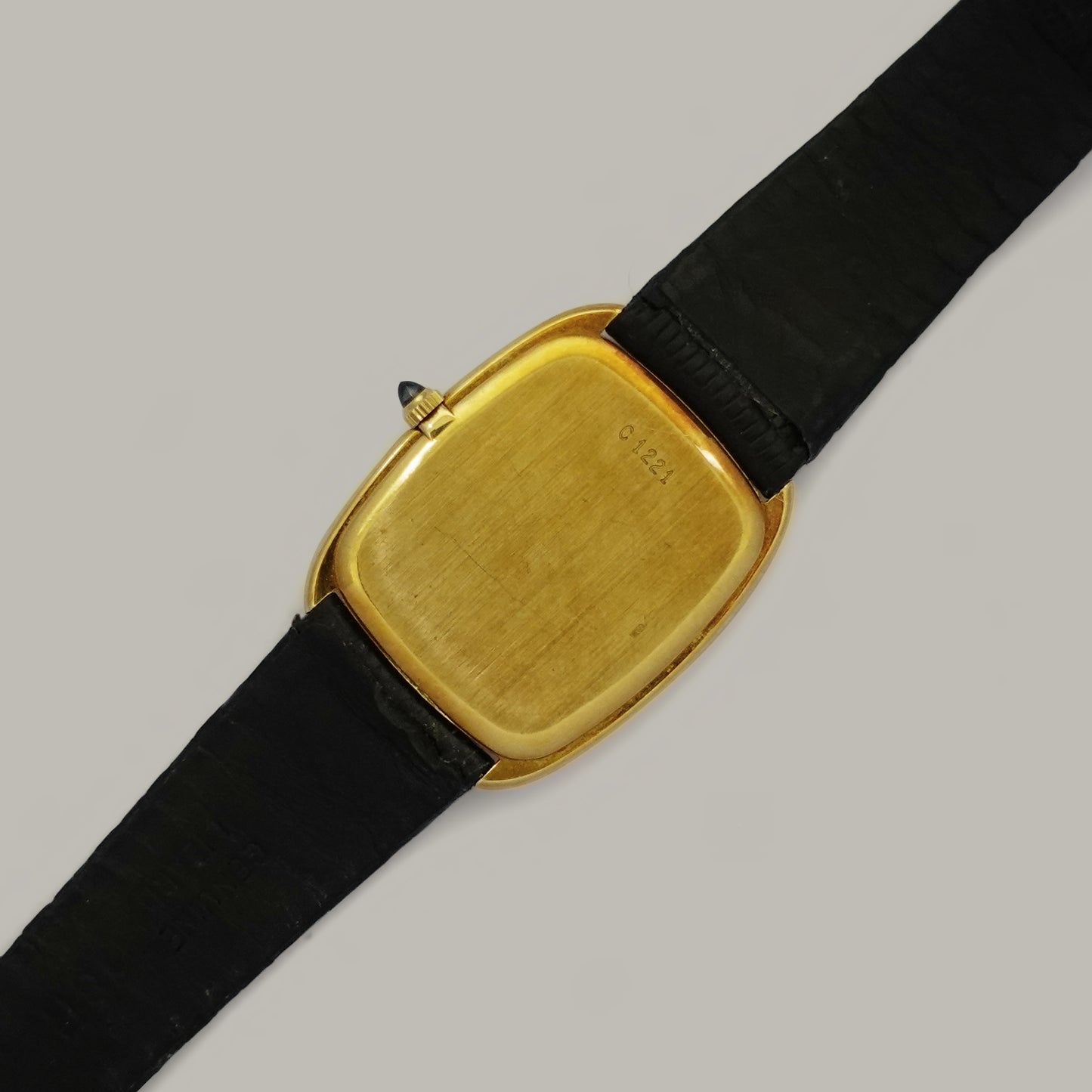 Audemars Piguet "Extra Plate" Ellipse Watch (18K Yellow Gold)